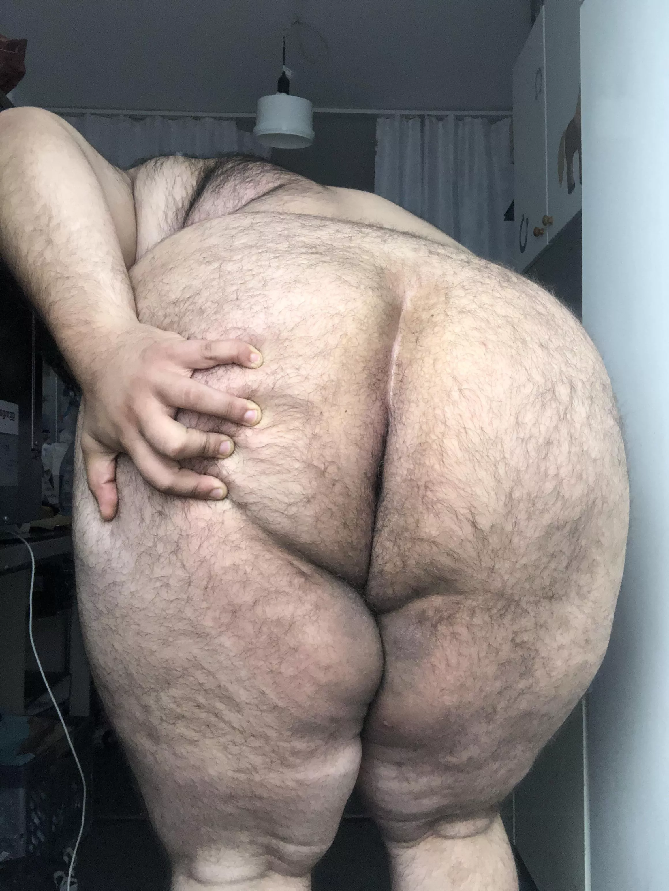 i got this piece of ass for you guys😋 posted by frobado