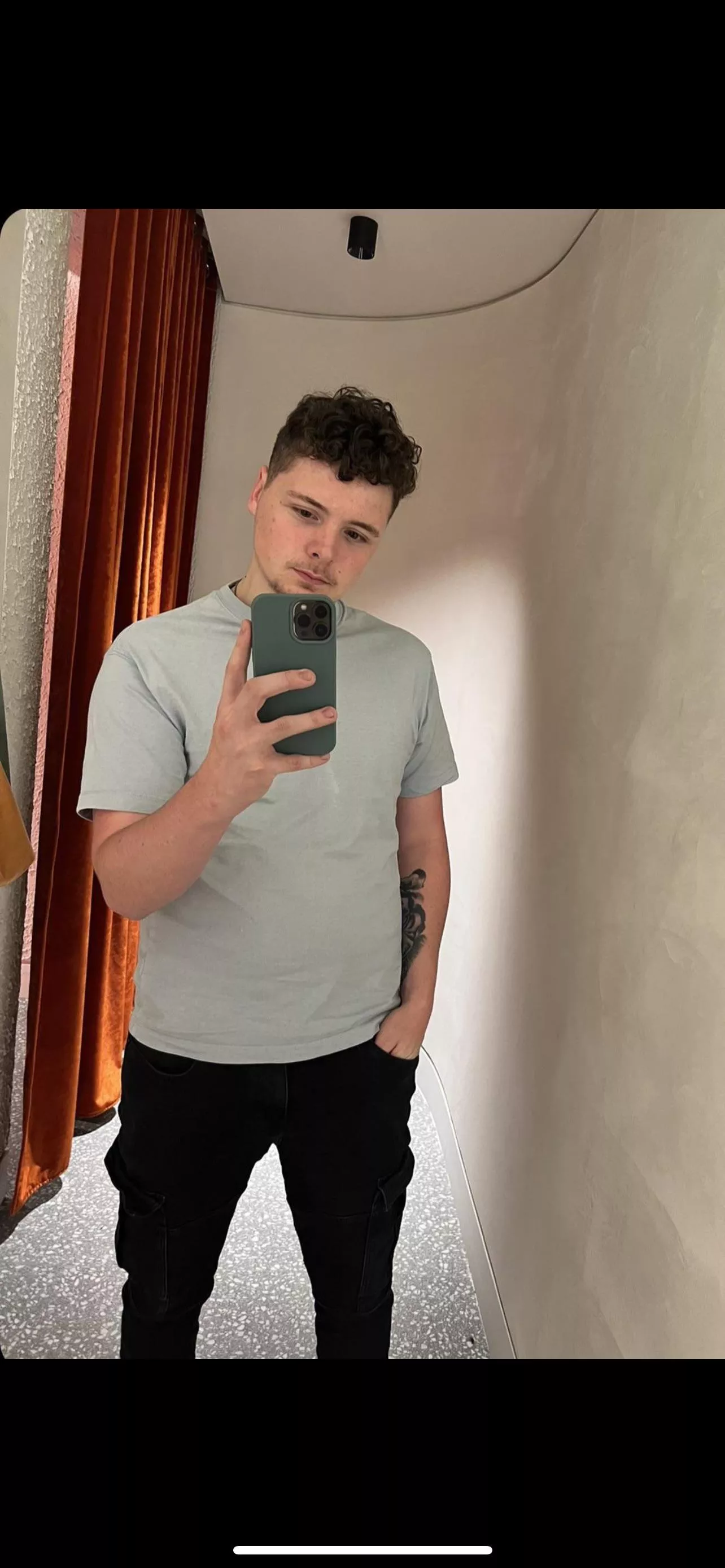 I’m 21, never been with a guy. Wanted opinions on myself posted by Ok-Boysenberry5517