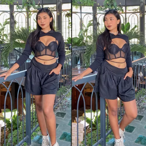 In this picture I'm feeling pretty cute F19 by InfaBicycle