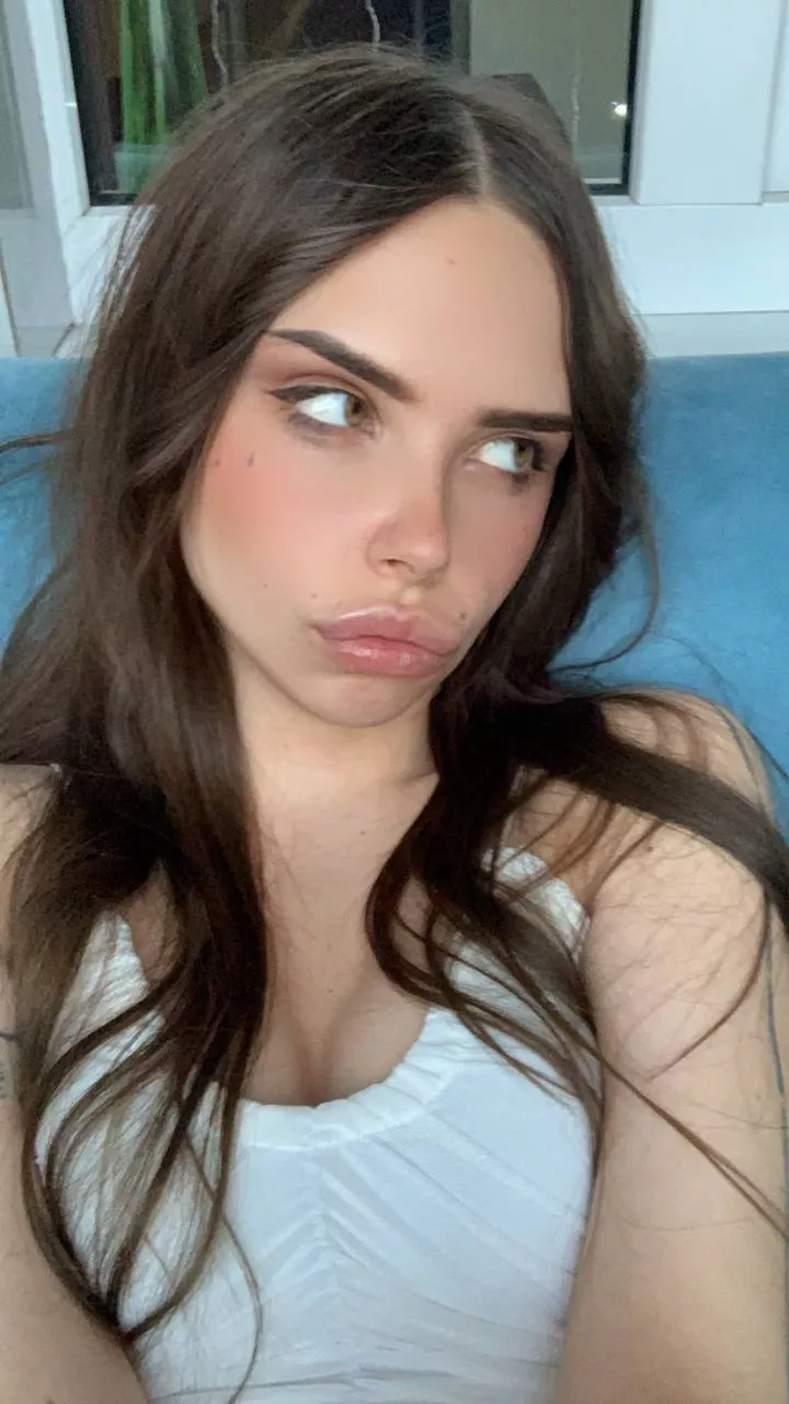 IUTR posted by karolina_mew