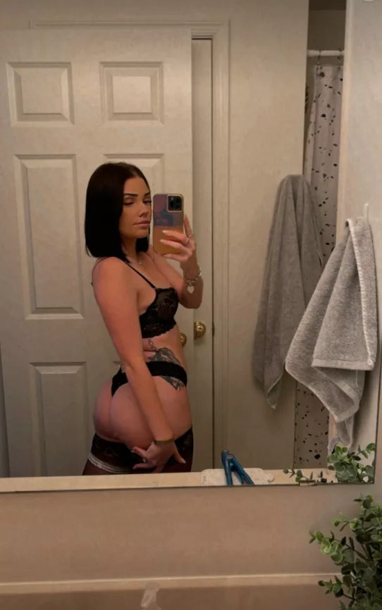 Leave a ❤️ and I will send you my private snap posted by DeeplyConfine