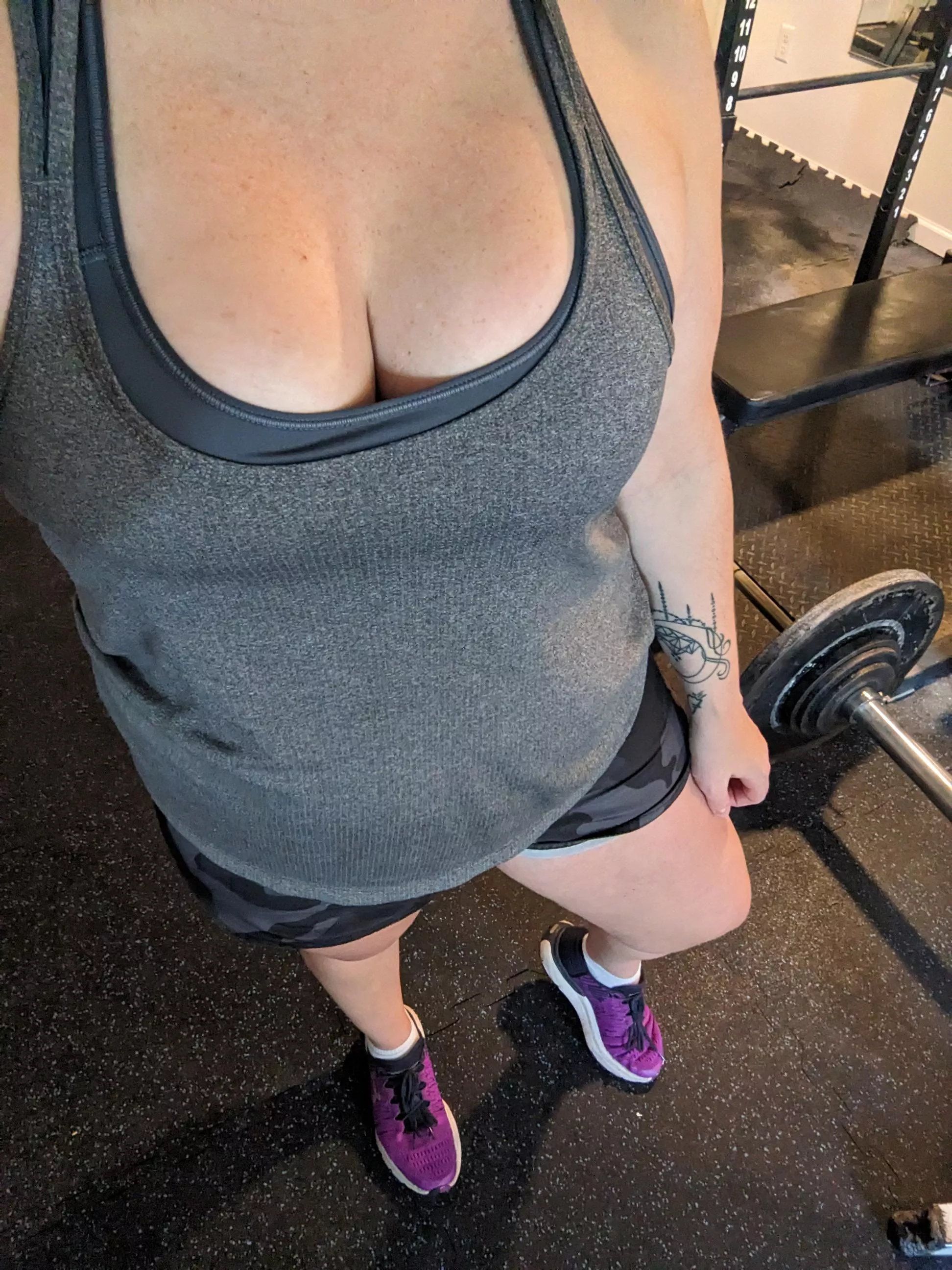 Leg day making me sweeeeat posted by Coldbrew1255