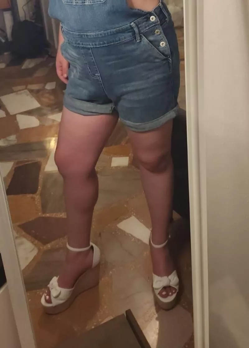 Legs For Labor Day posted by hashtagcassie