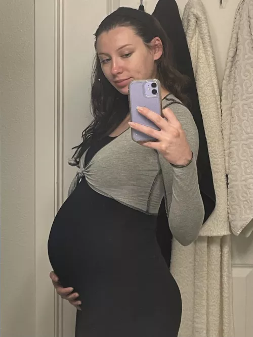 My body at 37 weeks! by magisomethin