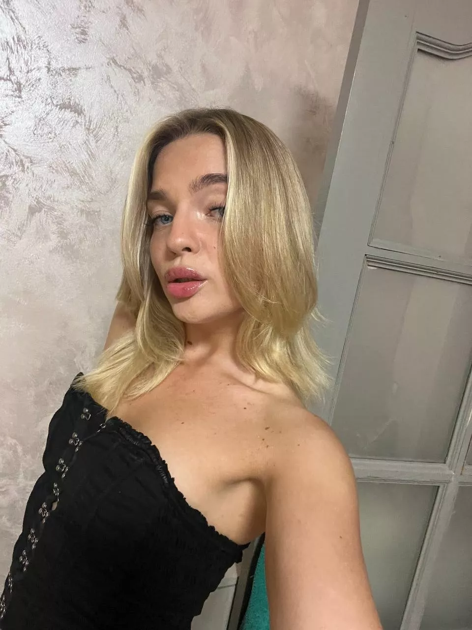 My smooth armpits are so beautiful posted by Nakedsickle38