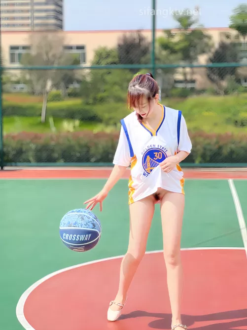 Pretending to be Steph Curry by vonnyvon84