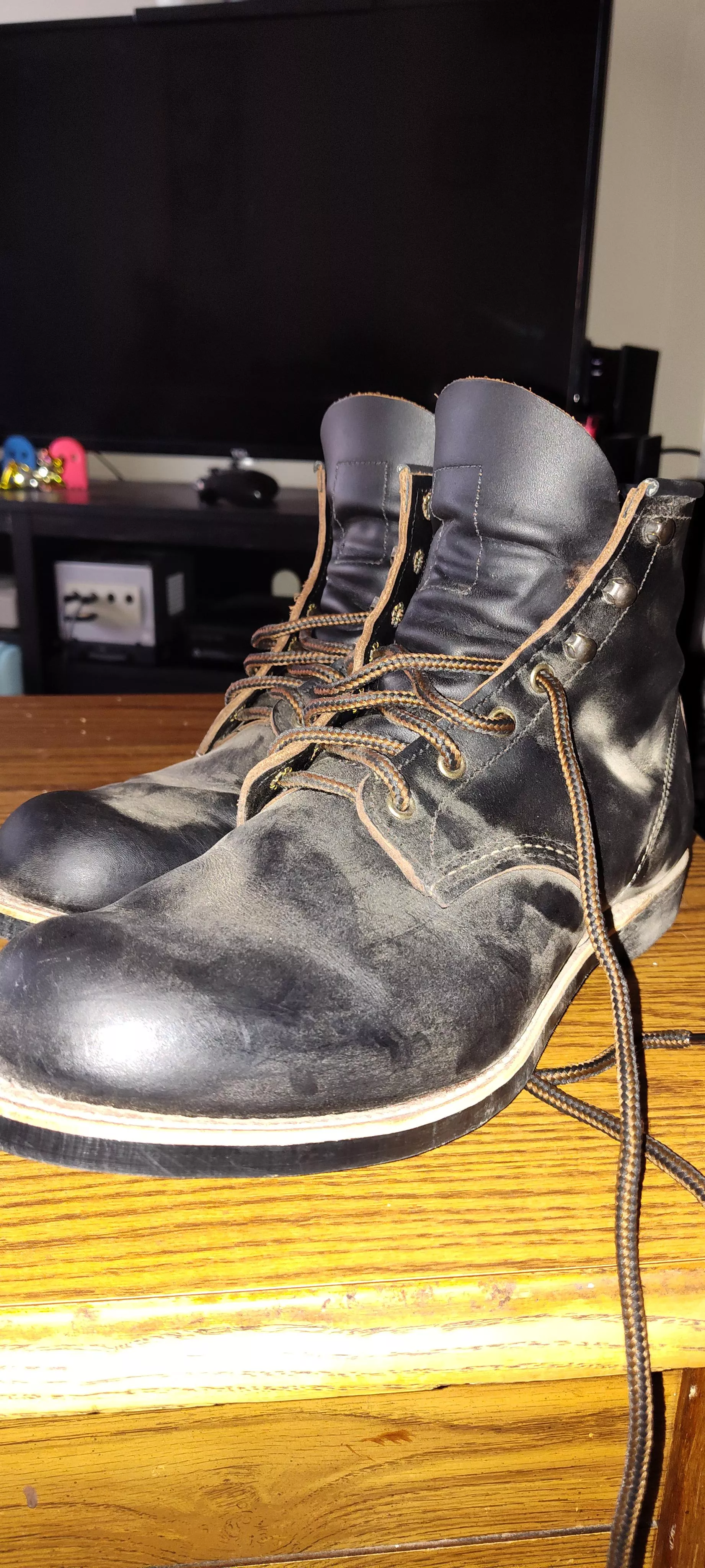 Redwing 3345s startin look mean took them on a brief hike to break them in posted by Key_Scientist2898