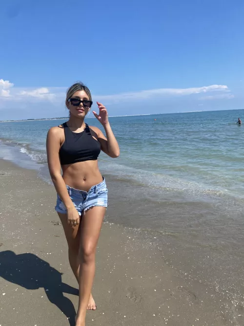 Such a nice tight tummy [IMG] by Soxandcrocs