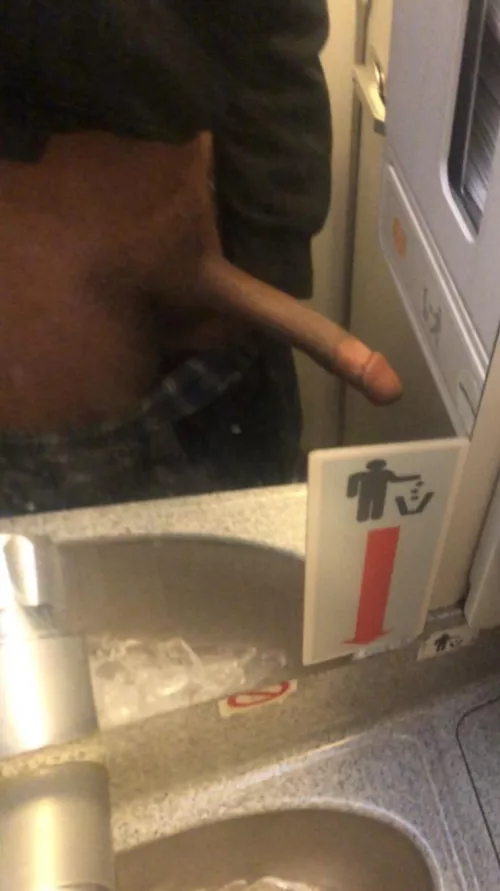 upv0te if u think i’m the biggest in this sub by Jaydenstrokes