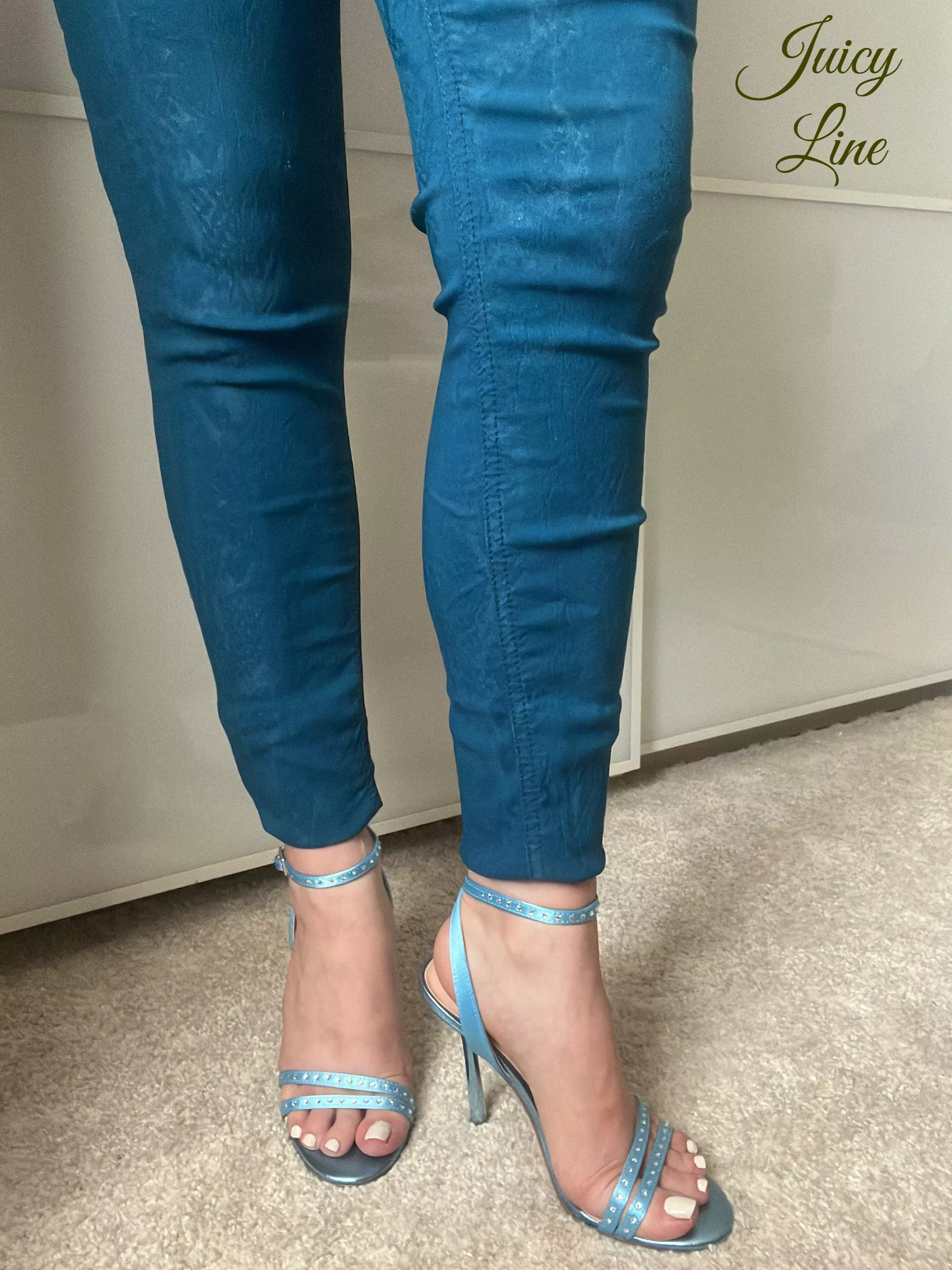 With these heels, I feel like fashion superstar… OC posted by juicyline