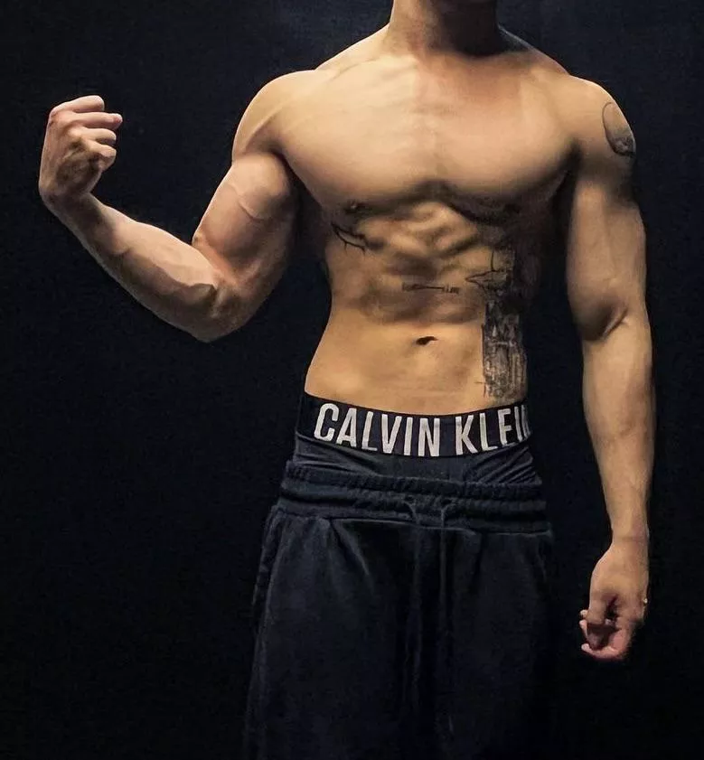 You know I can easily pick u up ;) posted by Hi314159