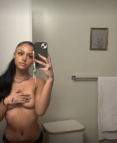 bra's are overrated lol by amayaxjade