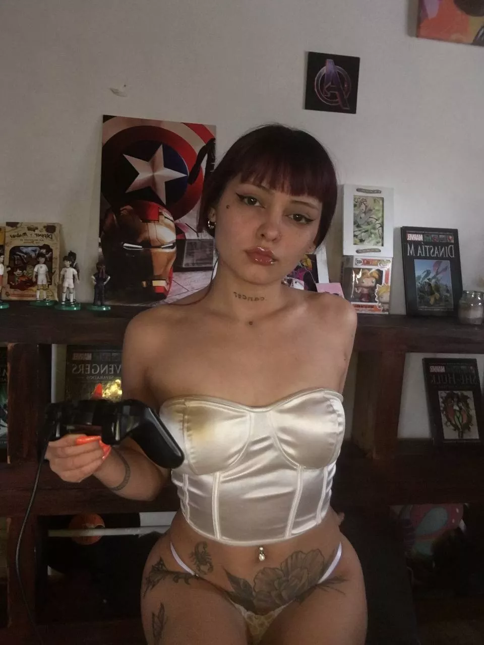 Gaming, fucking, smoking or all three? 😋 posted by Sofia_RA