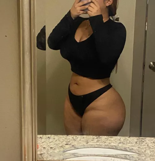 Getting ready for work. Unless someone has other plans for me :) by ThickMeat50