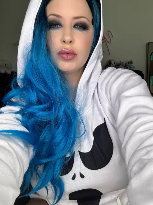 Gorgeous by carl6236