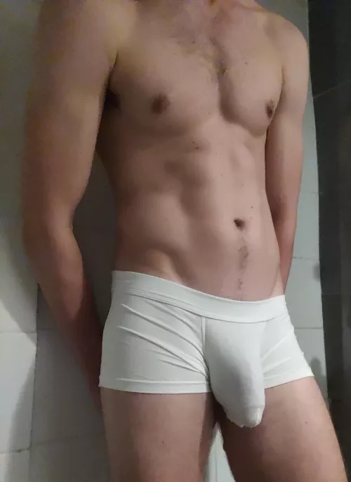 If I were your roommate I'd only walk around like this by HistoricalTrunk