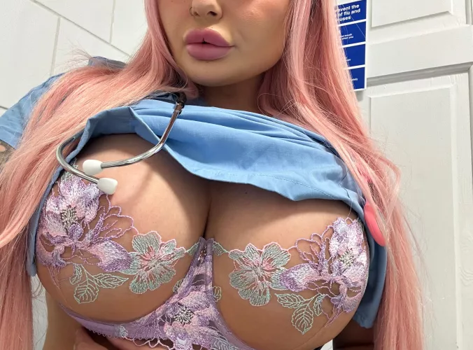 I’m seriously in need of a break time fuck friend by busty_nurse