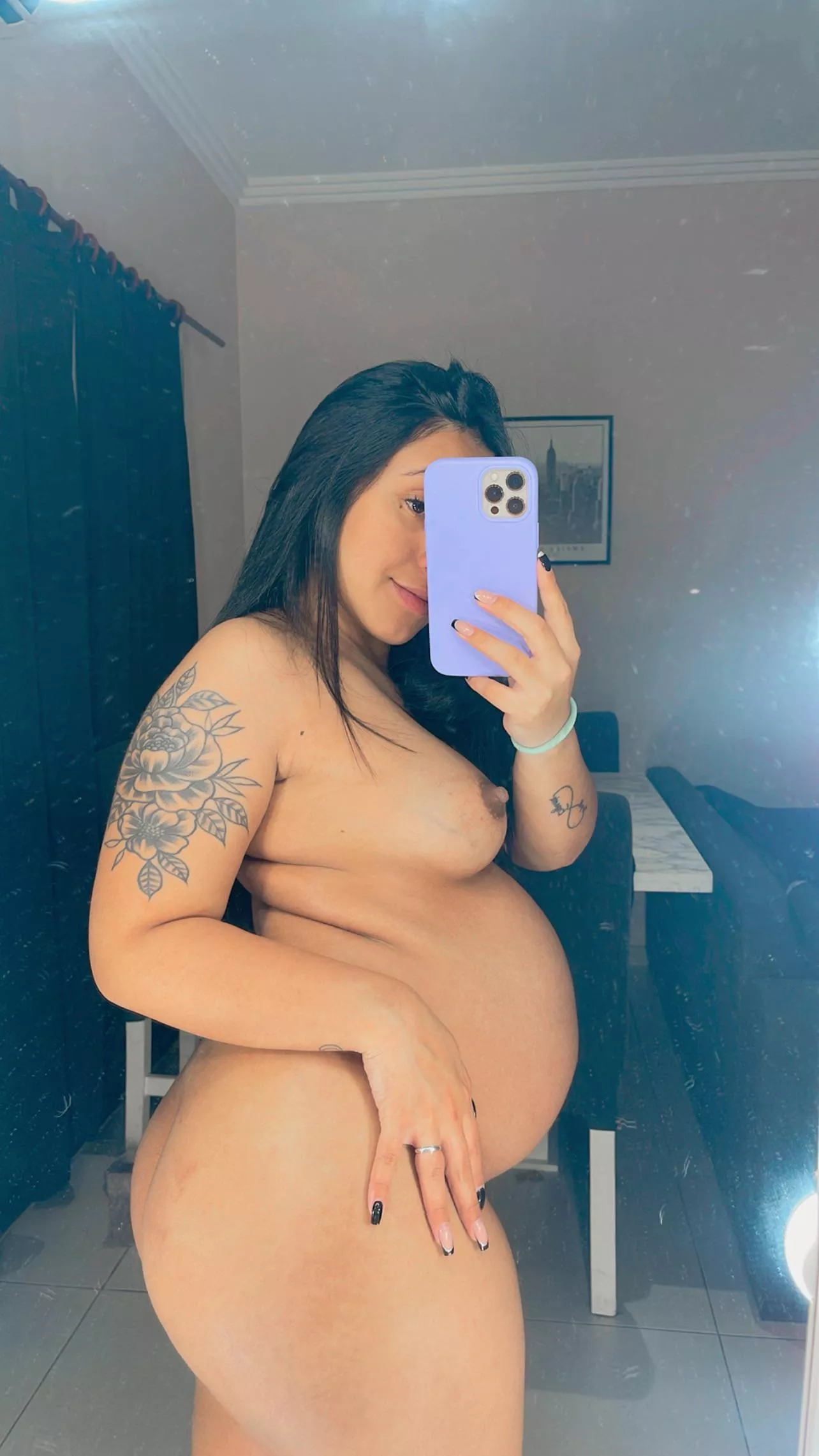 Mm wow, big big belly pregnant, 29 weeks and 5 days posted by Aguussdani22