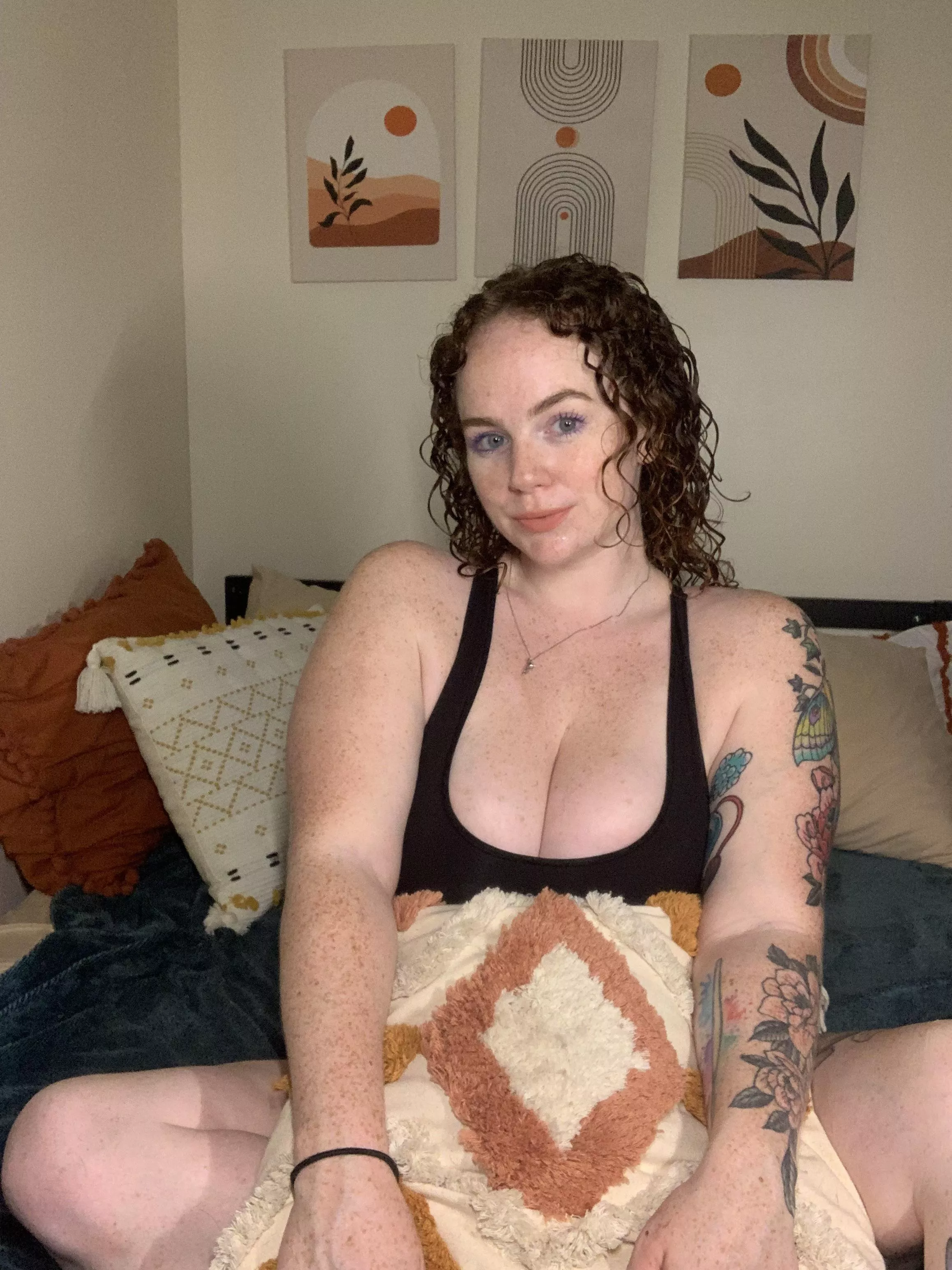 Patiently waiting for my hair to dry posted by Spicysubsam