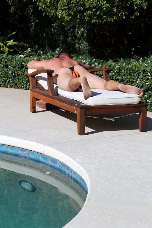 Plugged at the pool today! by paradisepegging