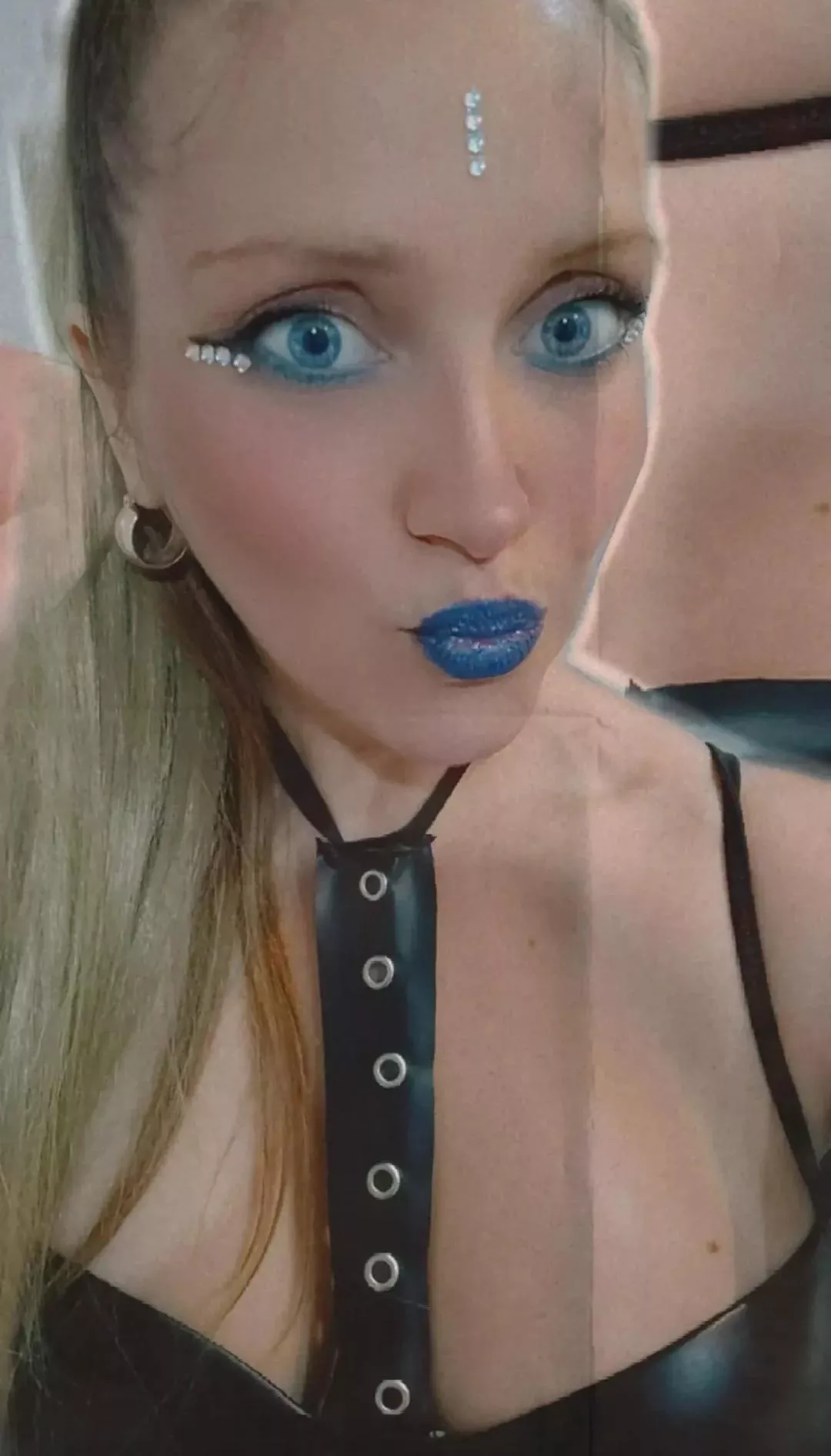 say hello to your new mistress posted by blodie319