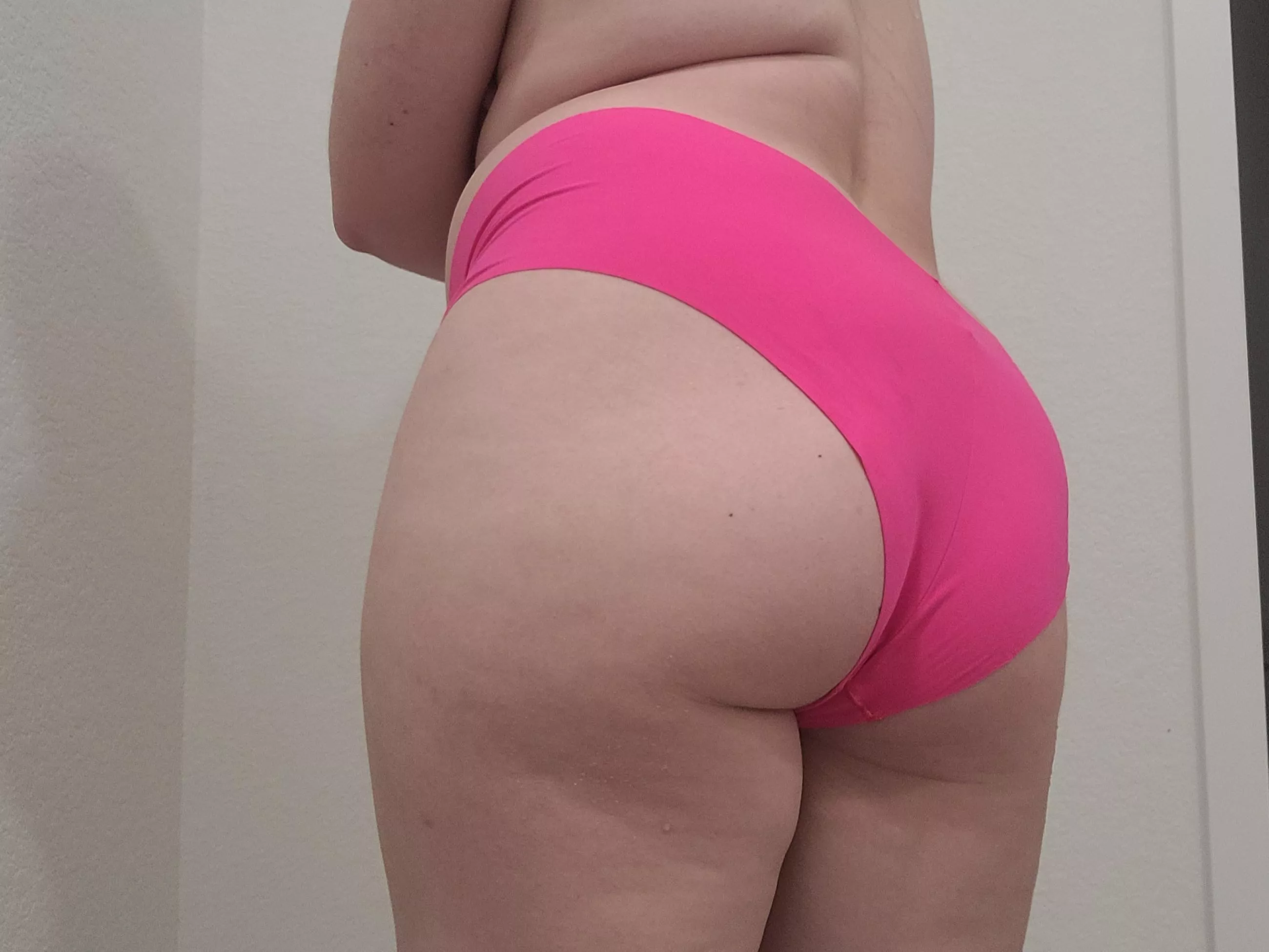 This barbie has a phat ass posted by _Victoriamoon