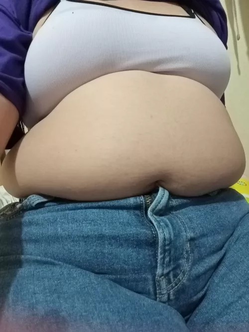 Uhggg I want to be bigger by aquishygirl0101