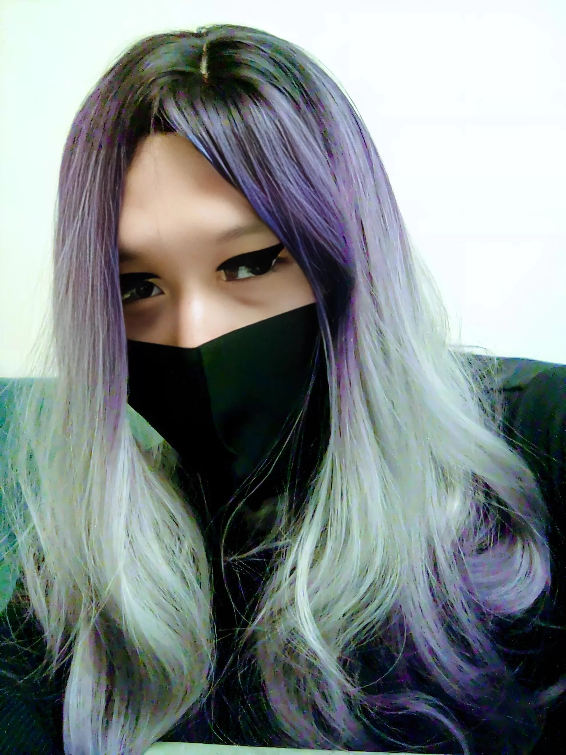 Who likes online games? Also any one in 🇨🇦 West Coast good at taking naughty videos and doing make-up? posted by MasterShadowBoxer