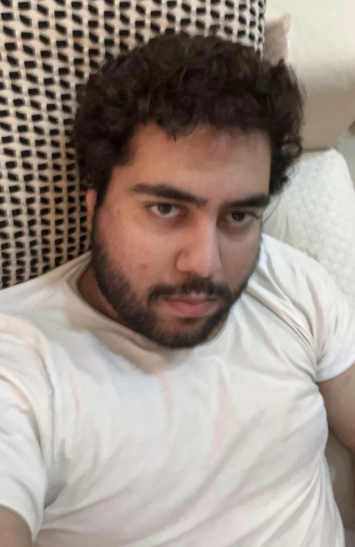 Wish i was more handsome so someone could date me [20] posted by maybe_mellow