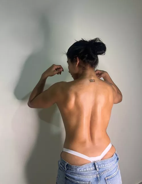 Would you fuck a buff boi? by Ringedsplitter