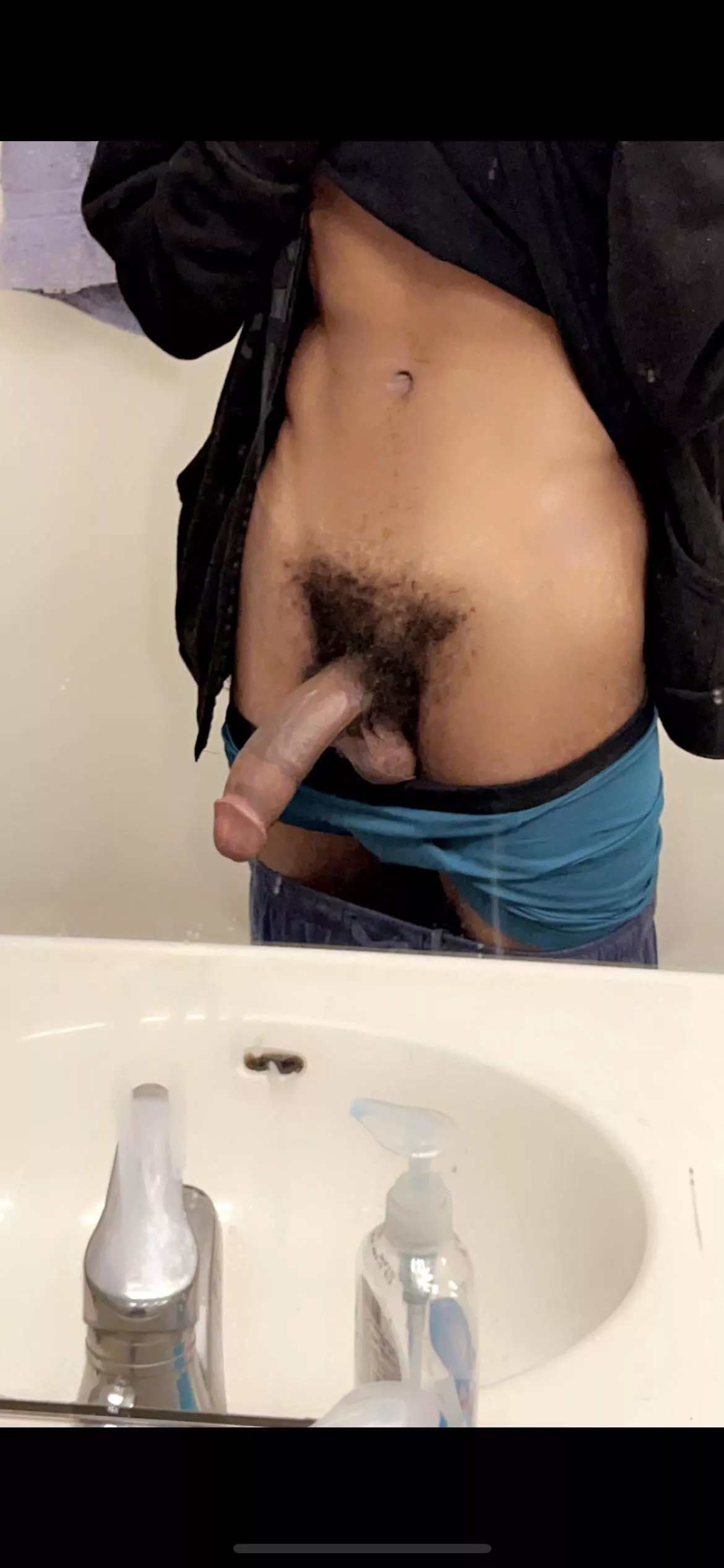 18, hmu if your young and fit posted by raysmith101