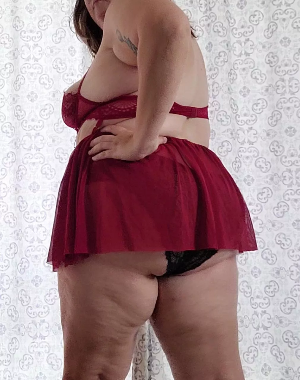 A peek at these cheeks 😍 posted by Frecklefriend