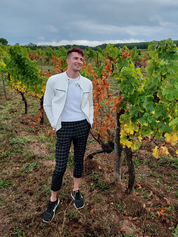 Anyone for a bottle of wine and few laughs? 🍷😊 posted by andympls107