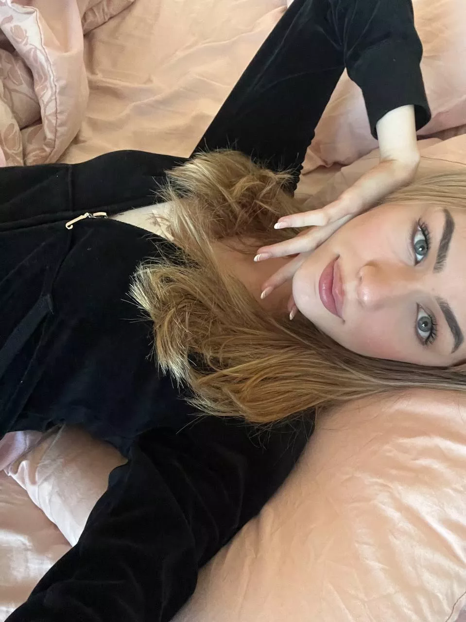 Cuddles are sexy posted by doll_eyesblue