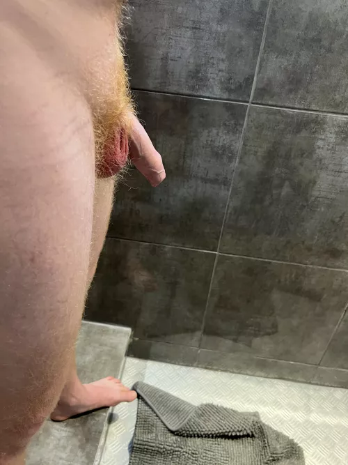 Get on your knees and make me hard by Carrototo