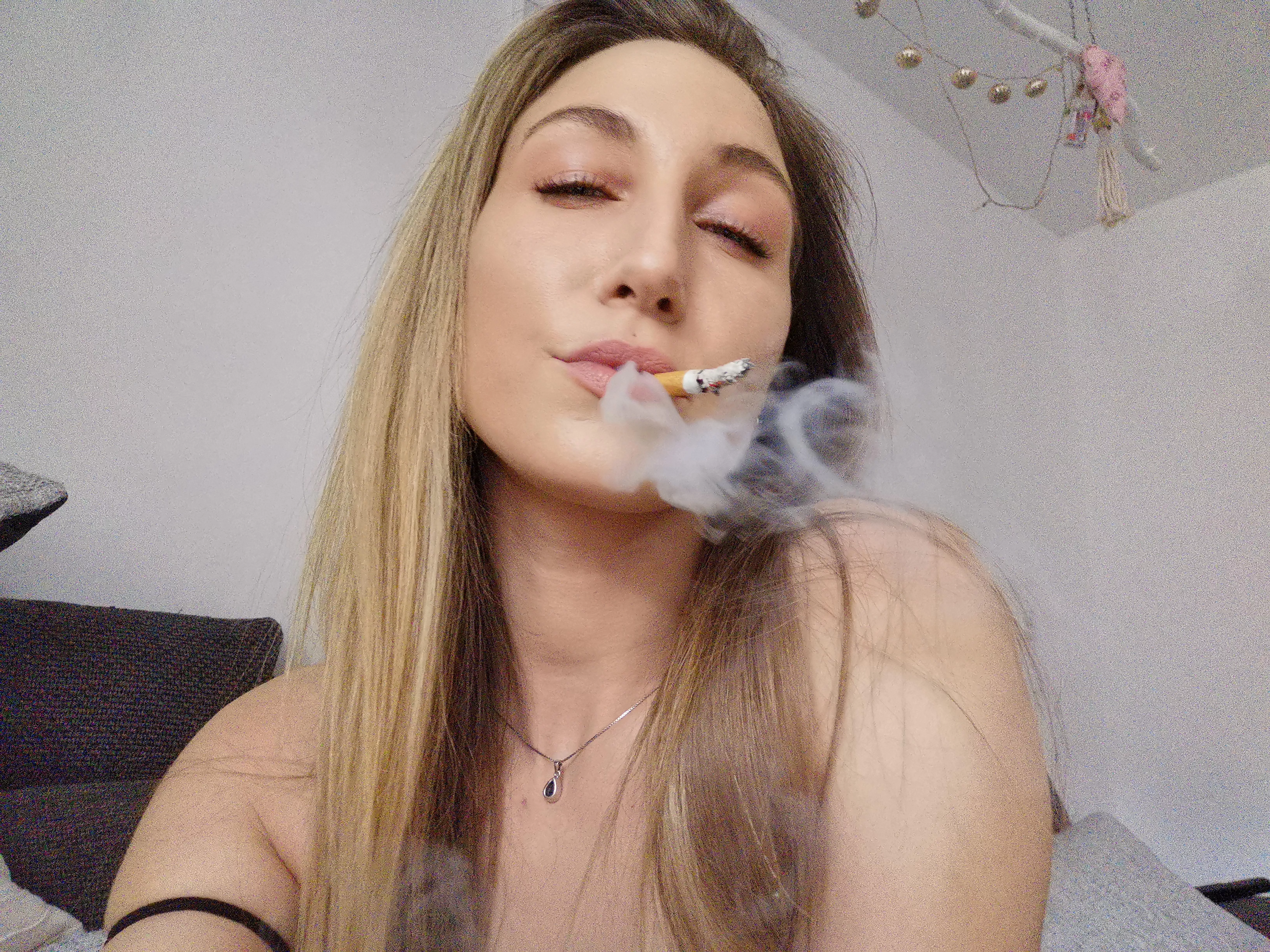 Good morning cigarette... 🥰😍🚬 posted by derrie_t