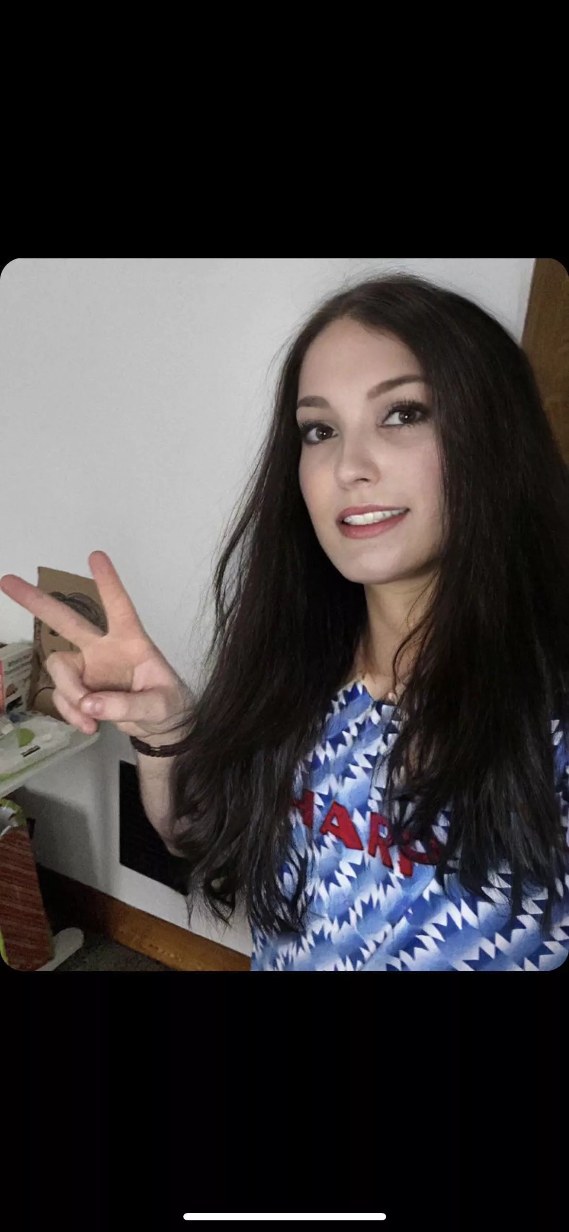 Hey 🙈💋 posted by Ok_Chapter_3934