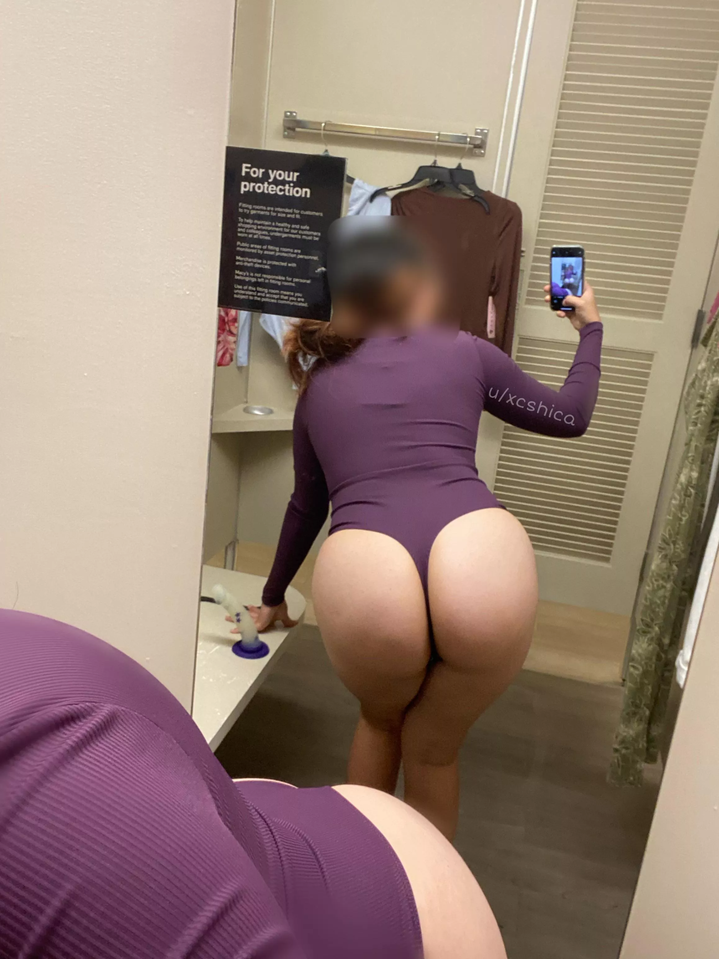 how’s the view for you 🤭 posted by xcshica