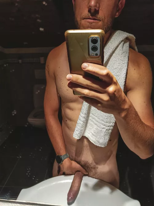 I wonder why people keep staring at me in the gym, any guesses? [M] by sp0rtsl0ver