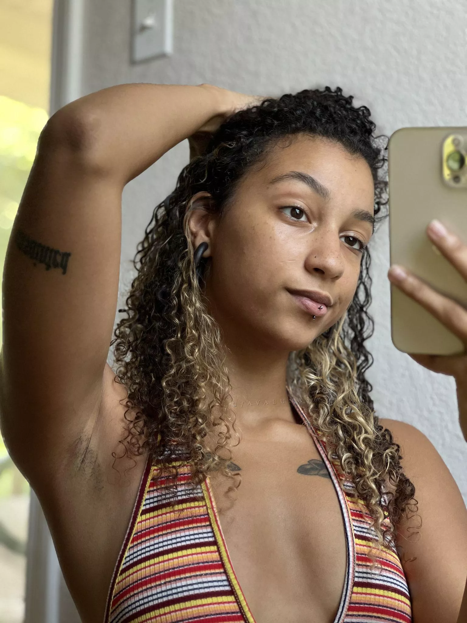 Just goin natural posted by avaluna96_