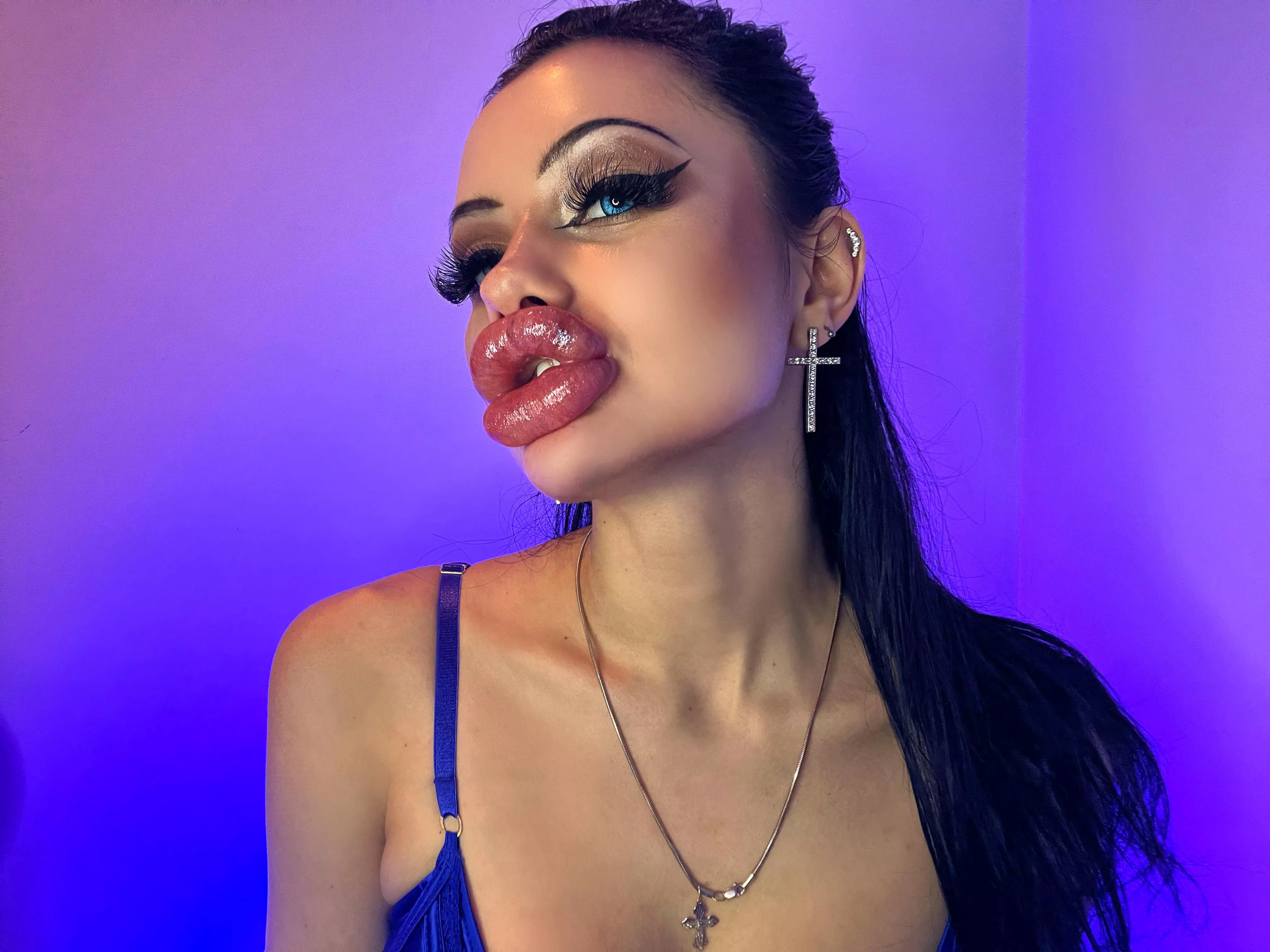 My perfect lips posted by Fine-Ad2329