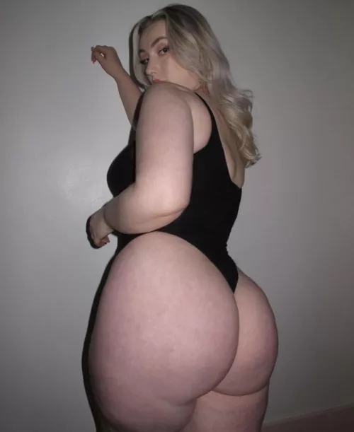 Pound town material by rubythestallion