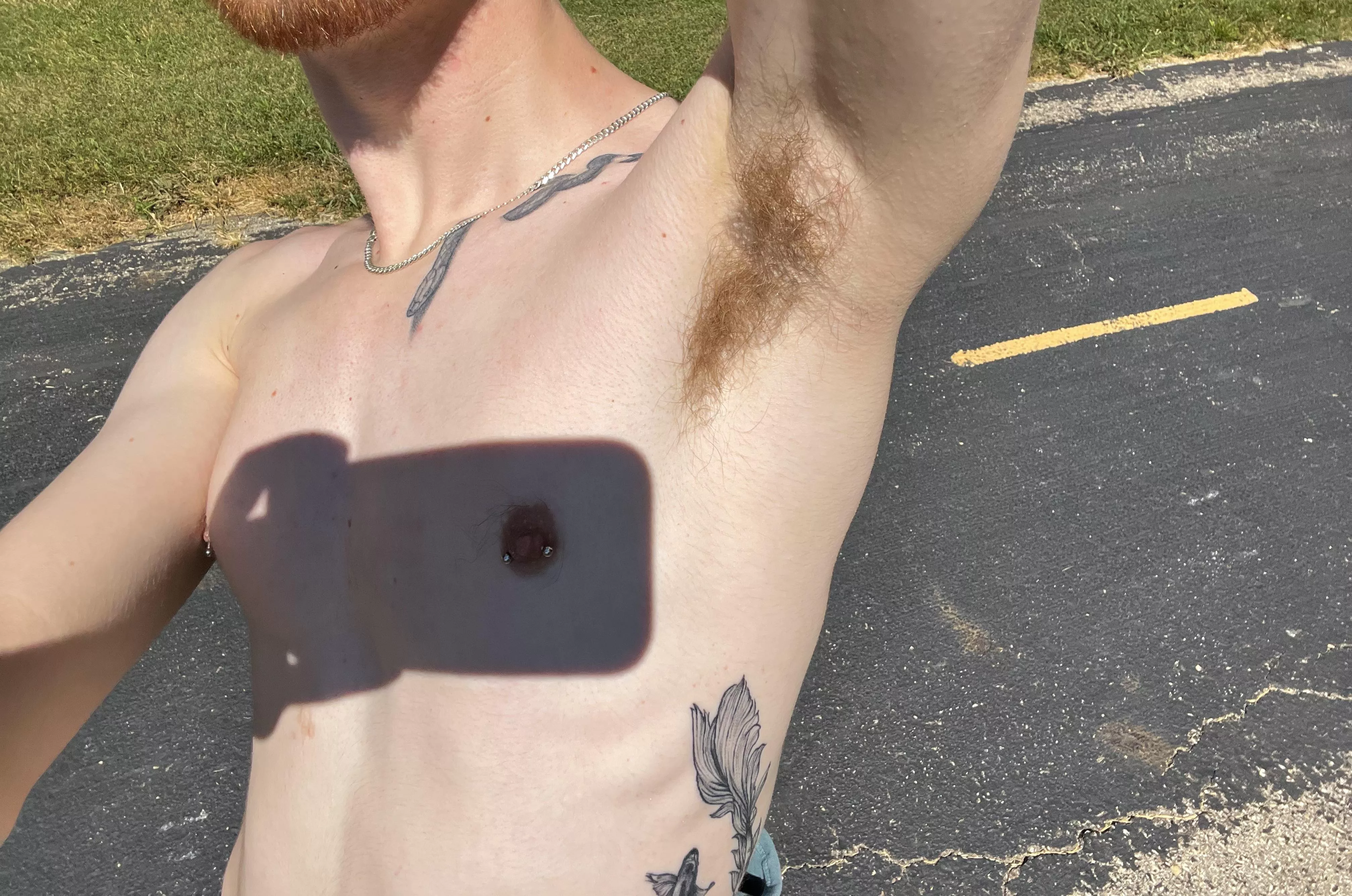 the moment i realized i wasn’t wearing deodorant i couldn’t stop sniffing myself🥴 posted by angelxrush