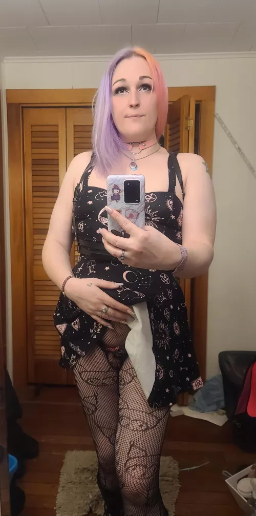 What would you do with me like this? by quantum-kitty