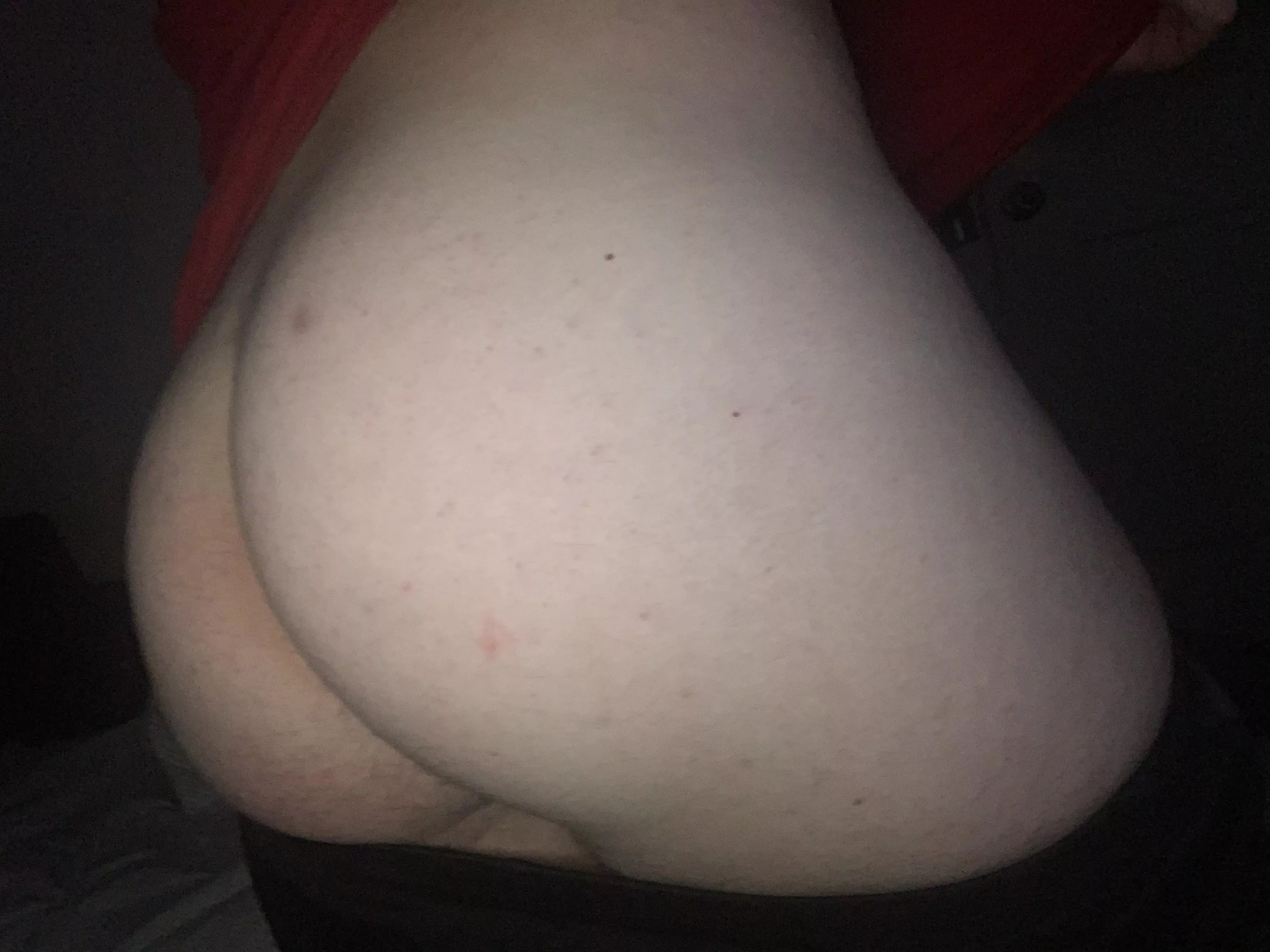 Who wants this 18 yea old bubble butt? posted by FemboyCakedup