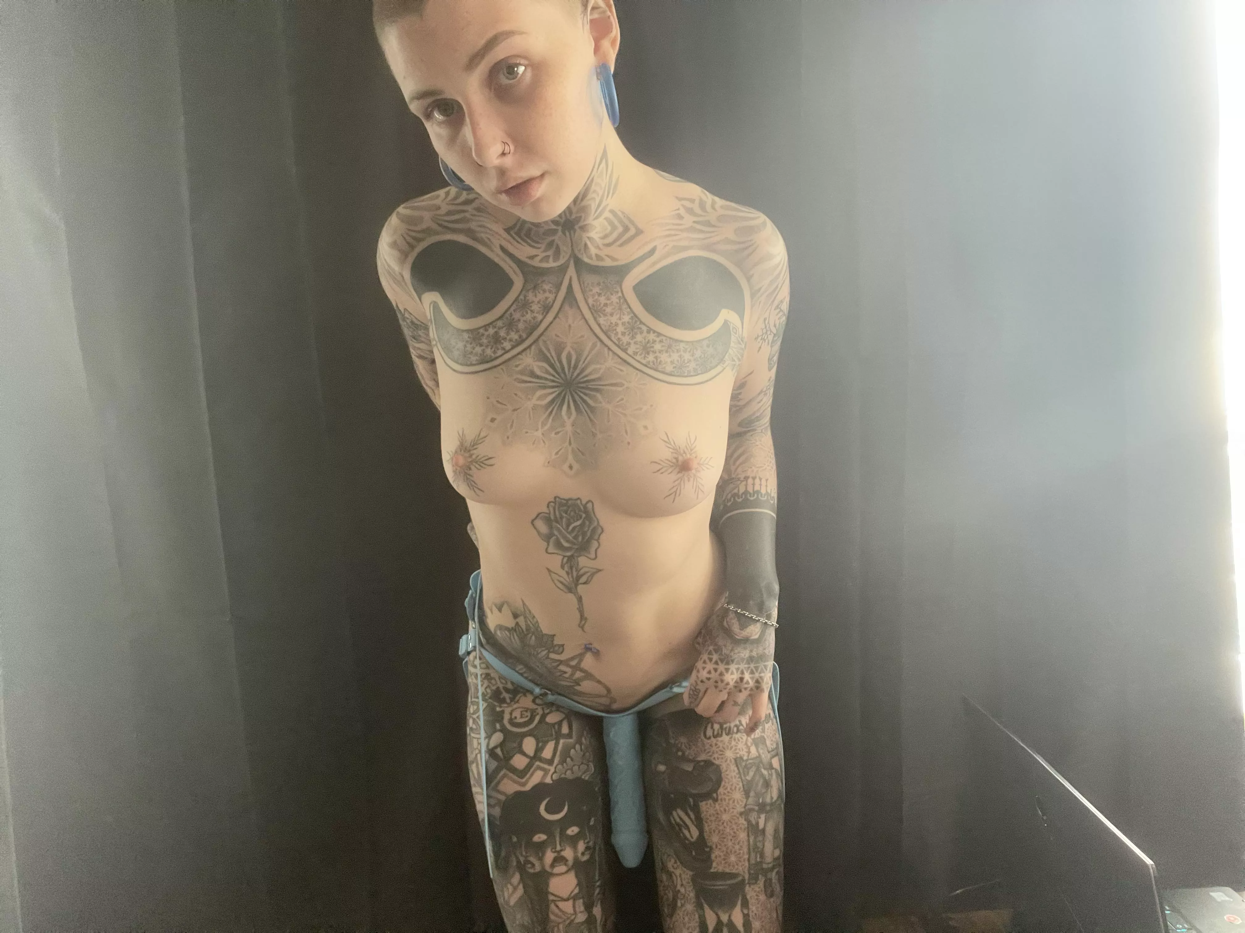 You can only imagine what it feels like to have these hips thrusting into you posted by SGracelyn