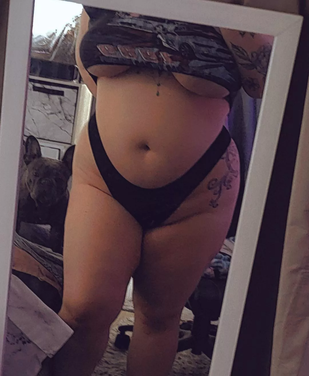 Croptops hate me 😭 posted by Weekly_Weakness6424