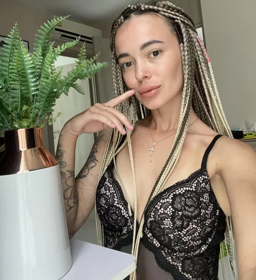 Curves that will leave you breathless... by aboutclarify