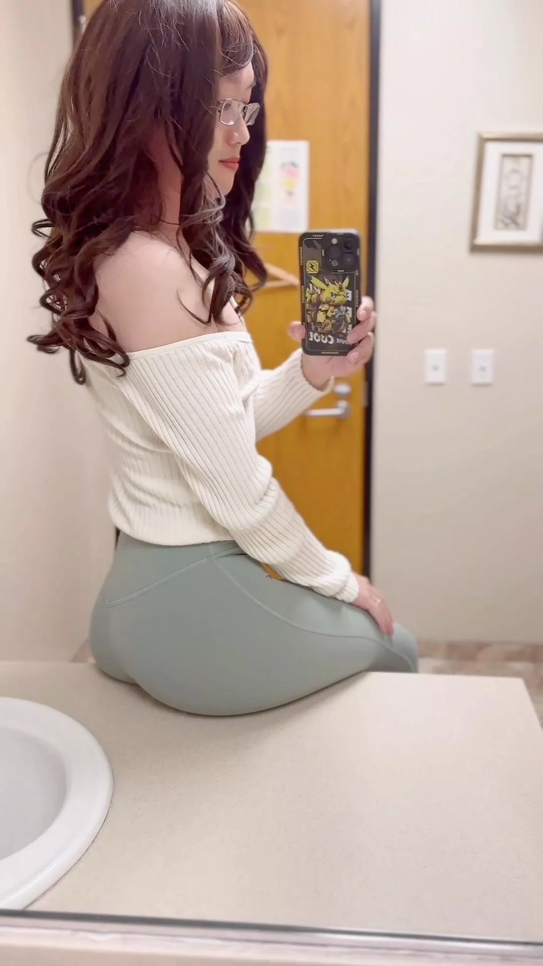 Do u ever sneak outfit to work? posted by Telperienjzsn