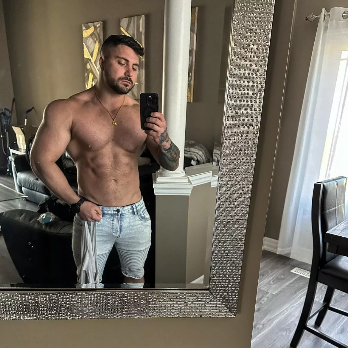 Feeling good about myself lately posted by Averagejoe_fit